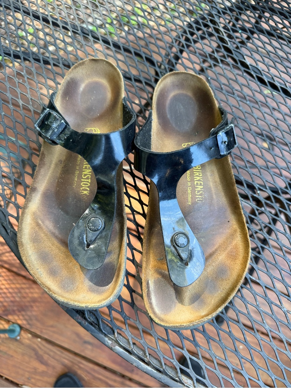 Birkenstock Women’s Black Patent Leather Thong Sandals